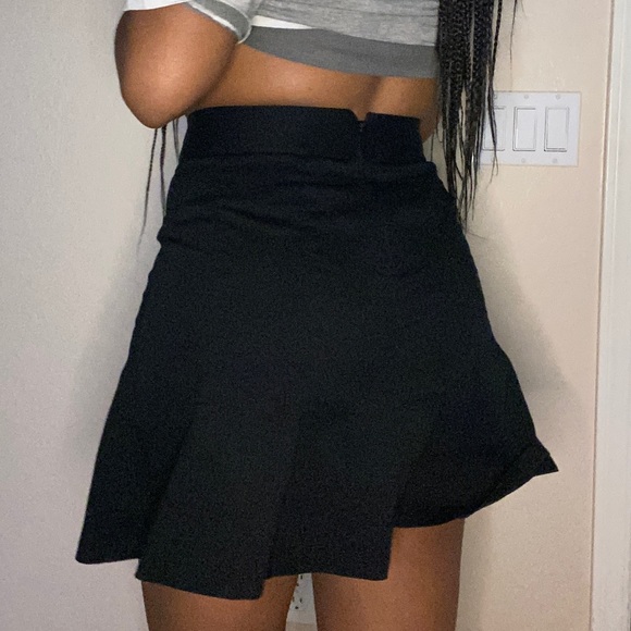 School girl Pleated Skater Fitted Skirt - Picture 4 of 4